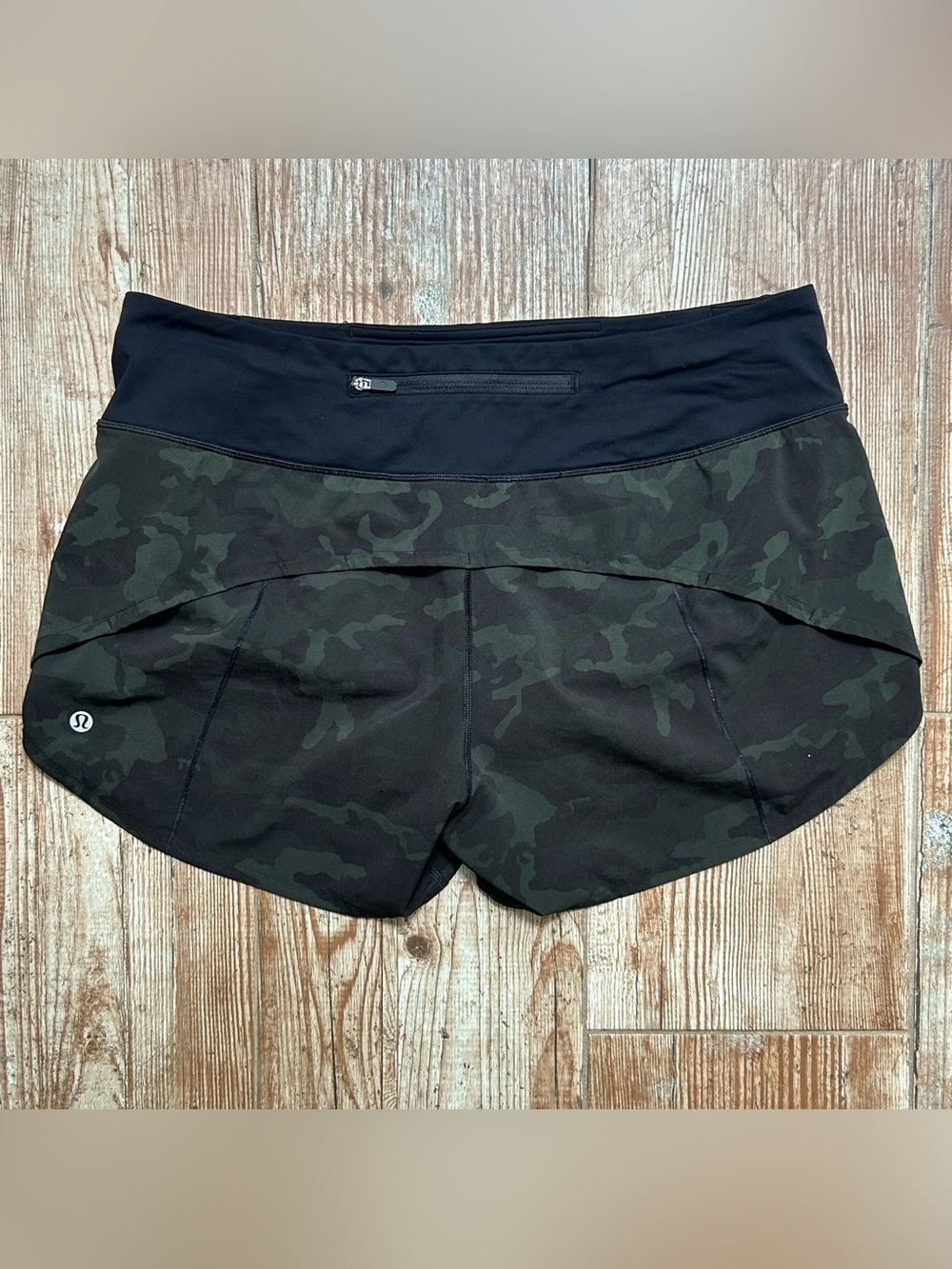 Lululemon Speed Up Short Long / Incognito Camo Multi Gator Green Black / 10 Tall - Picture 2 of 10